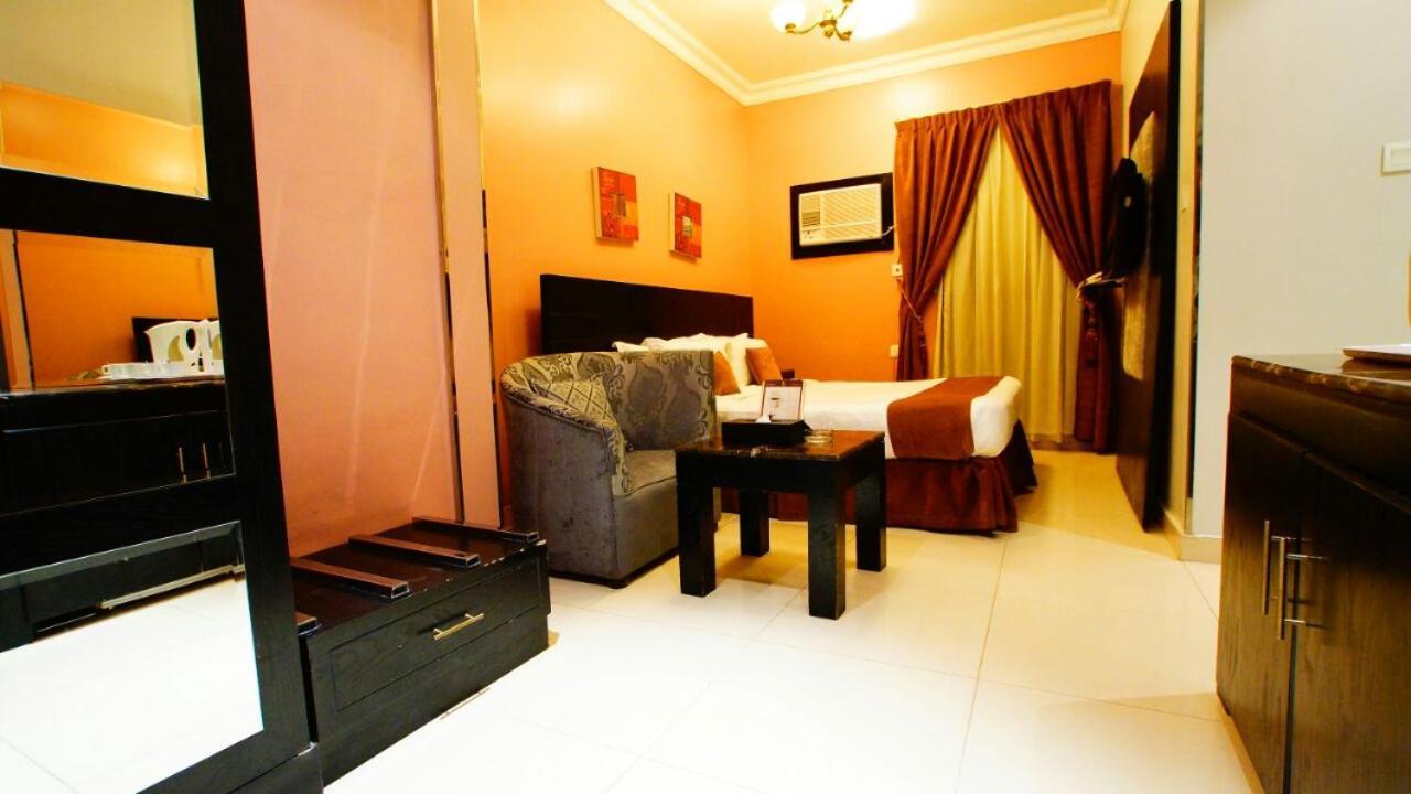 Al Muhaidib Hotel Riadh Exterior foto